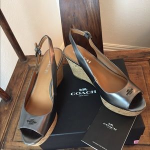 Coach Wedge Ferry Mirror Metallic Gunmetal 8M